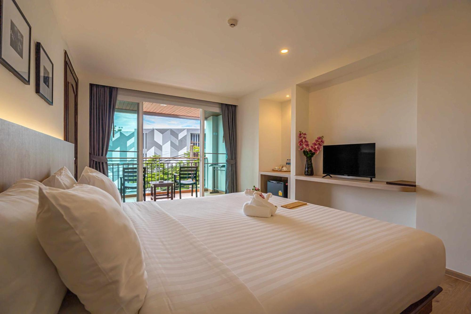 Superior Double or Twin Room,1542084694:JPEG