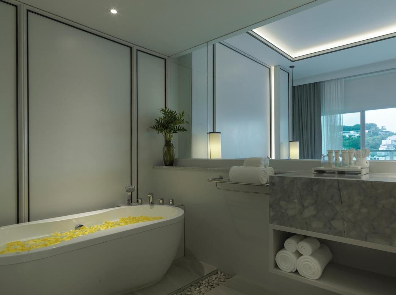 Chambre Double ou Lits Jumeaux Deluxe - Vue sur Piscine